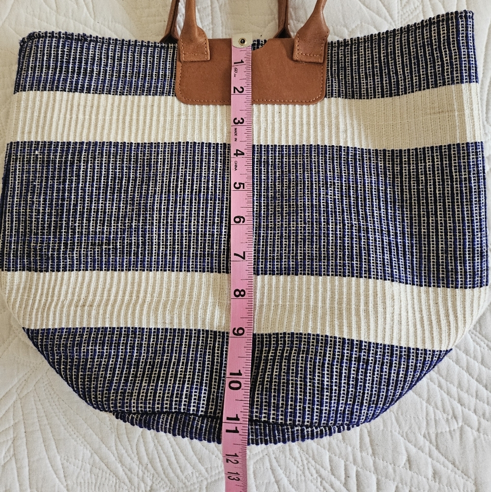 Blue and White Beach/Pool tote - Picture 5 of 8